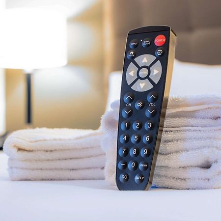 Drury Inn & Suites Kansas City Airport Buitenkant foto