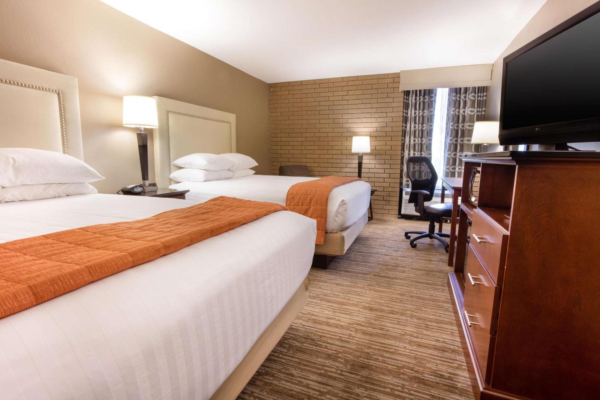 Drury Inn & Suites Kansas City Airport Buitenkant foto