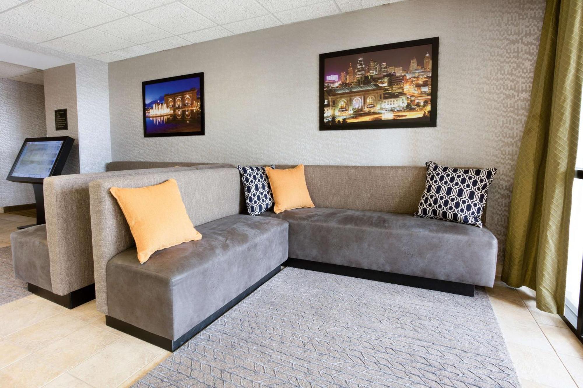 Drury Inn & Suites Kansas City Airport Buitenkant foto