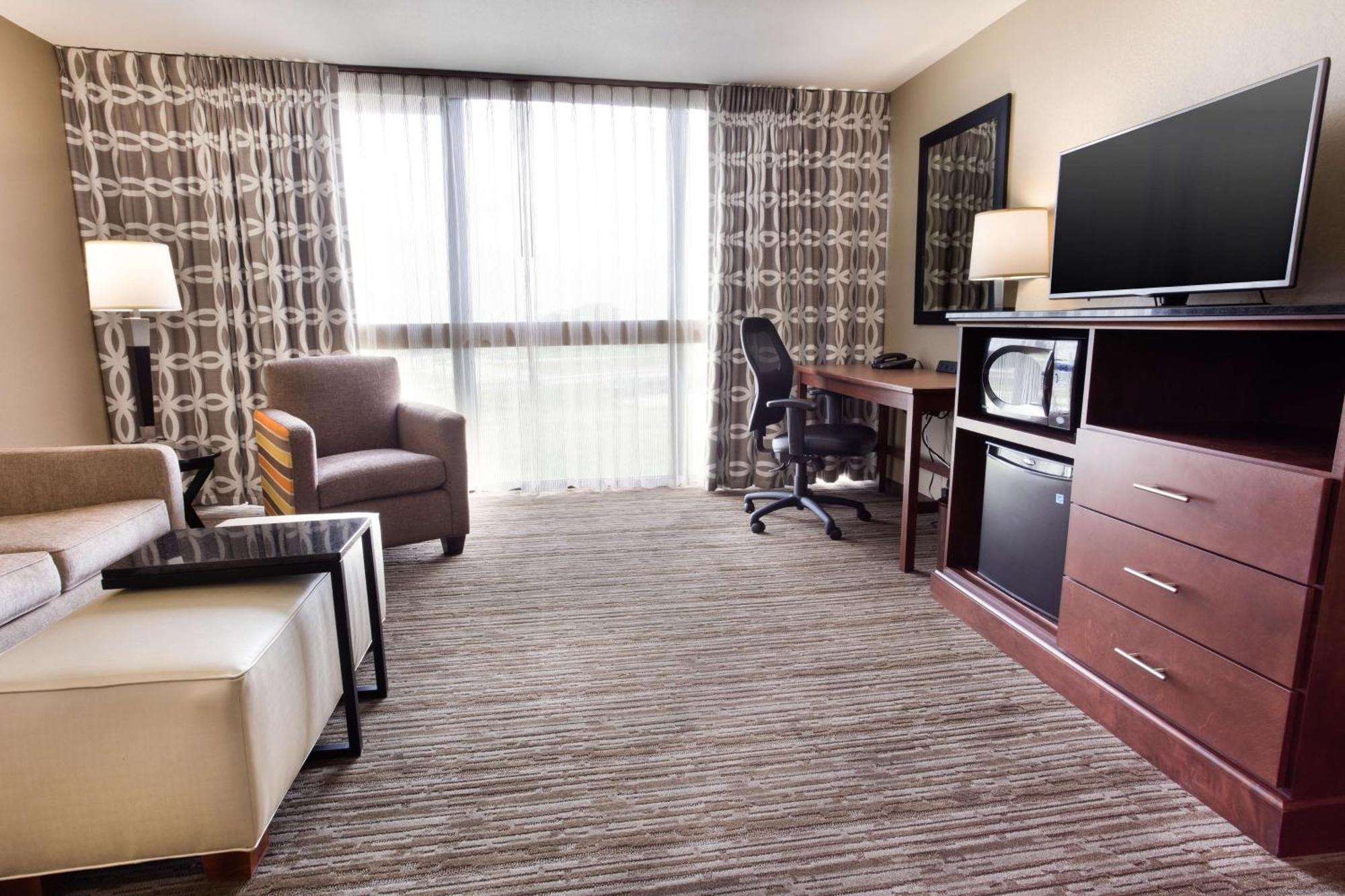 Drury Inn & Suites Kansas City Airport Buitenkant foto