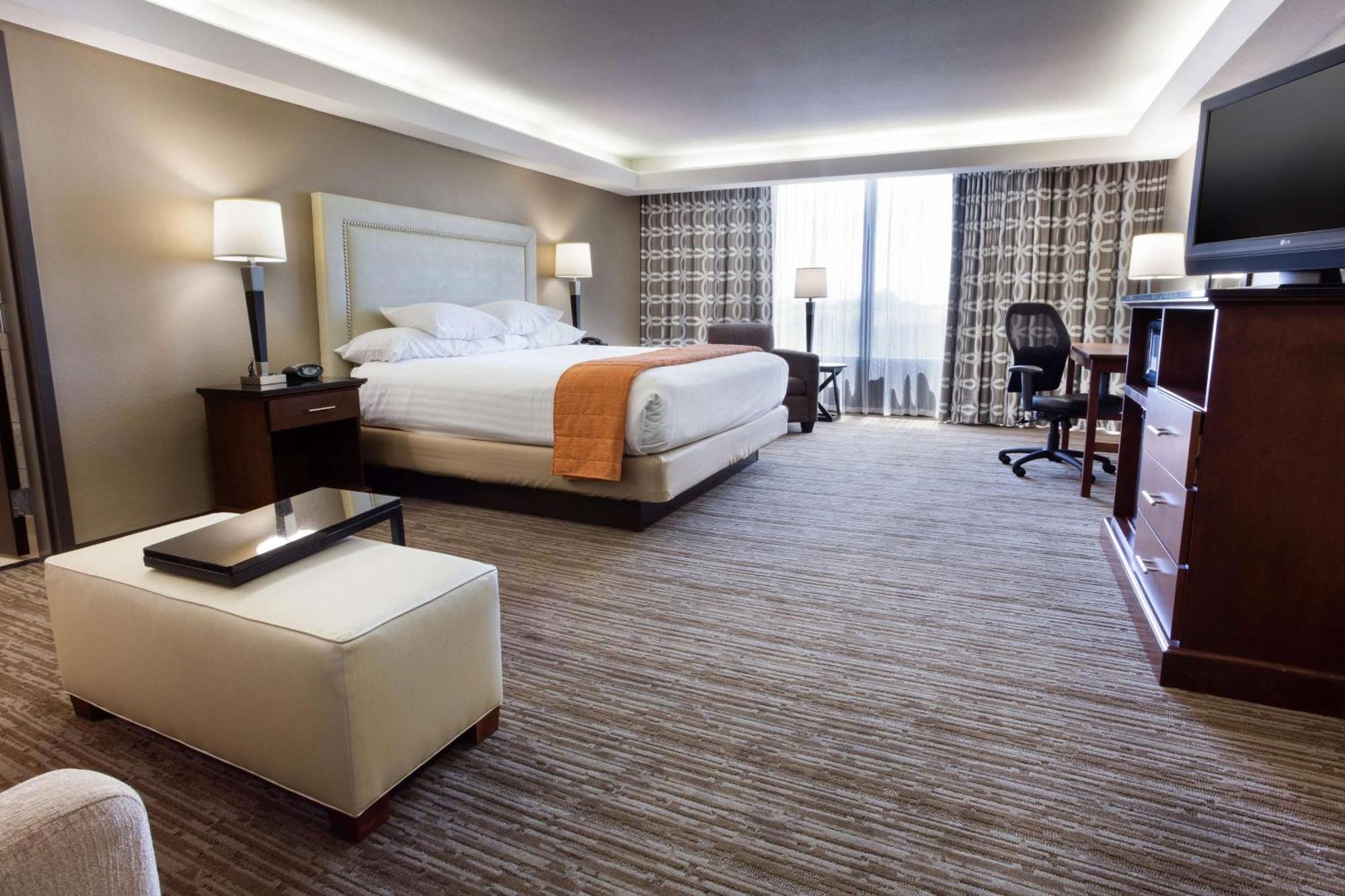 Drury Inn & Suites Kansas City Airport Buitenkant foto